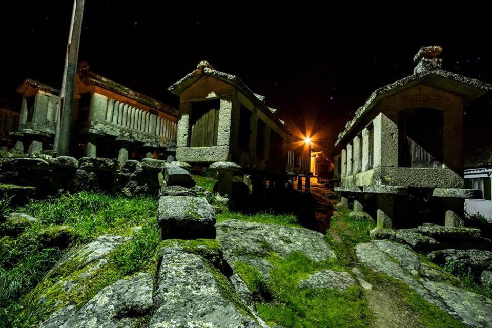 Casa Do Sertao Para 4 Pessoas -Geres Viana do Castelo Exteriör bild